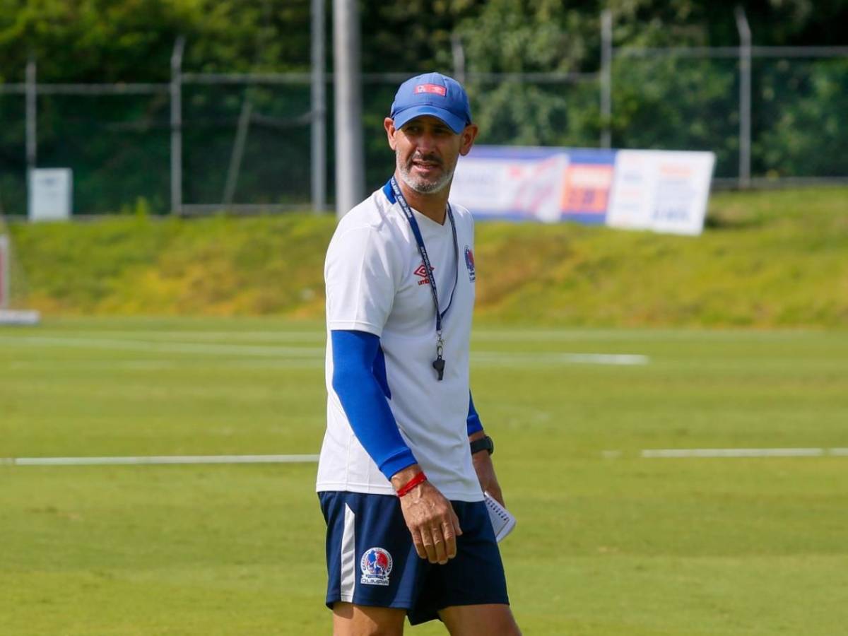 ¿Un campeón del mundo? Estos técnicos podrían llegar al Olimpia por Eduardo Espinel