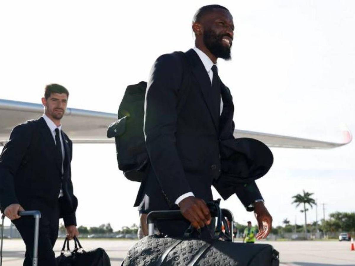 Real Madrid de gala: la elegancia blanca llega a Miami para el Mundial de Clubes