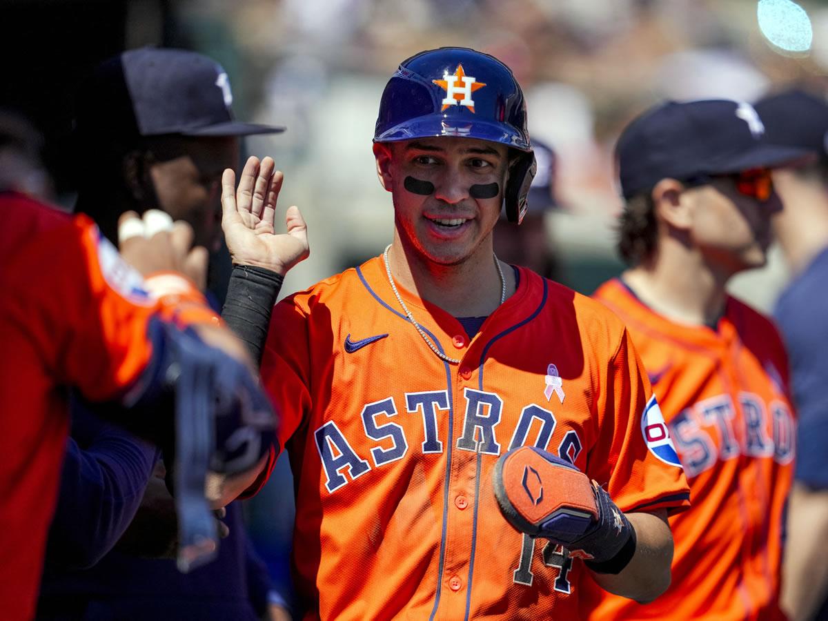 Mauricio Dubón se luce y lidera triunfo de los Astros de Houston en Grandes Ligas