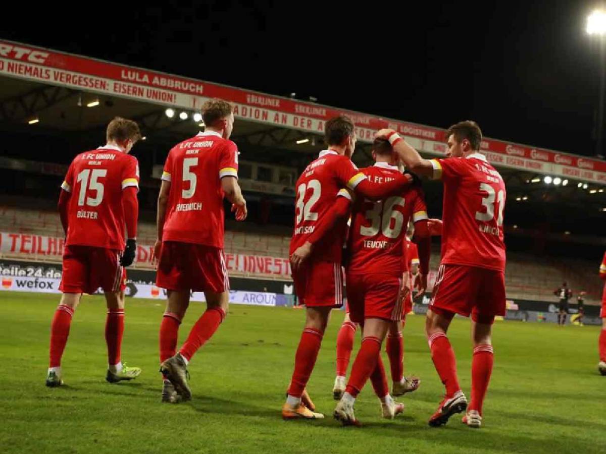 Revuelo: mujer dirigirá por primera vez a un histórico club de Europa