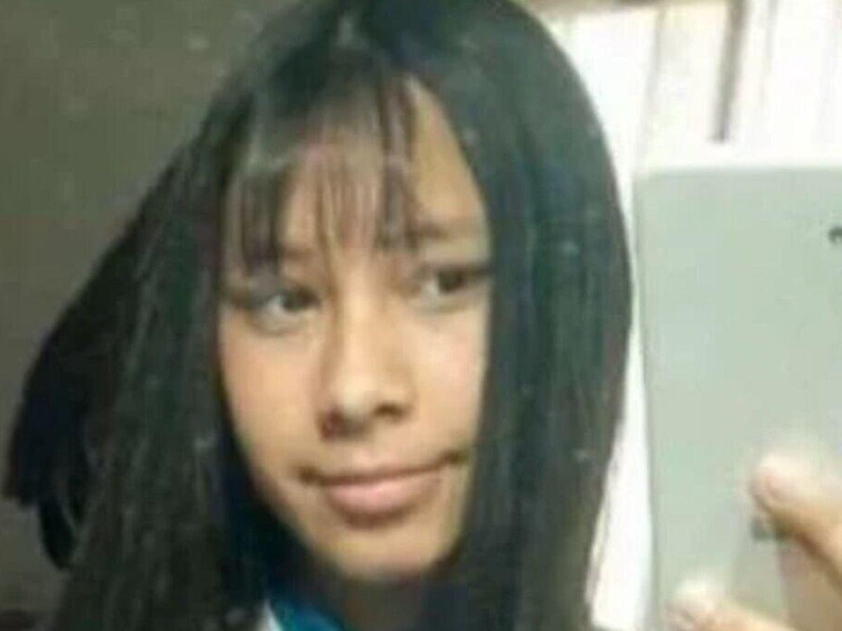 Jovencita muere tras quedar en medio de un tiroteo; su abuela resultó herida