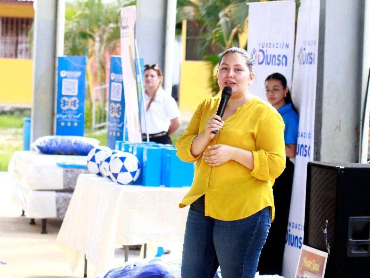 Mente Sana comparte jornada especial con estudiantes del Soledad Fernández