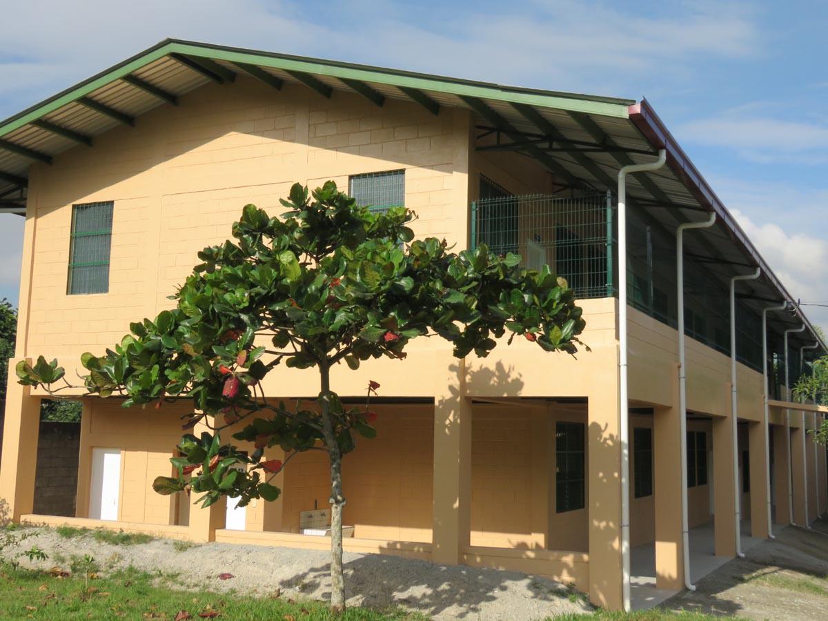 Así lucen las nuevas aulas que recién se inauguraron y bendijeron