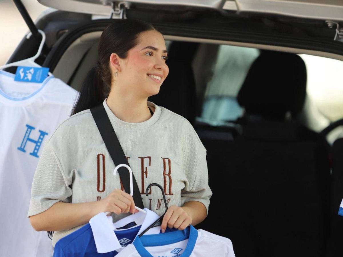 Honduras - El Salvador: Bellas chicas y curiosa petición a Palma