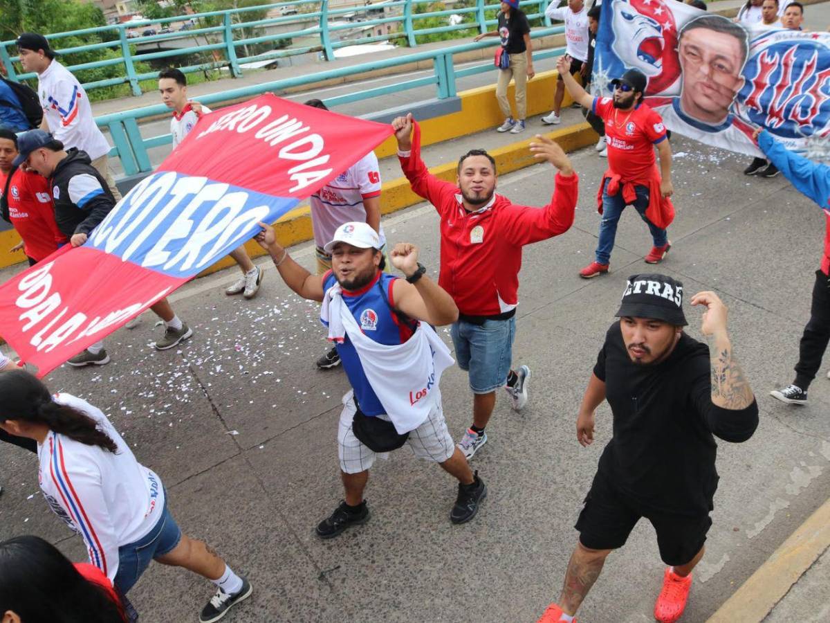 ¡Ambientazo! Fiesta de la Ultra Fiel y las chicas sensación en el Chelato Uclés