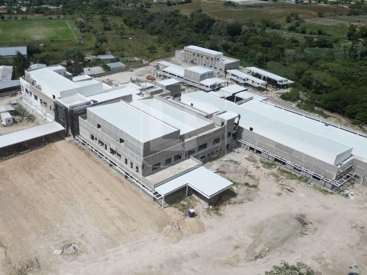 L4,662 millones cuestan hospitales suspendidos de Santa Bárbara, Ocotepeque y Salamá