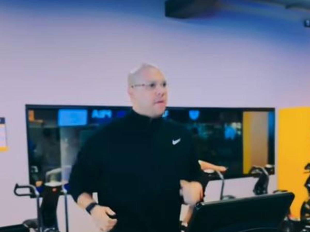 Cerrando ciclos: Mauricio Rivera sorprende con radical cambio de look