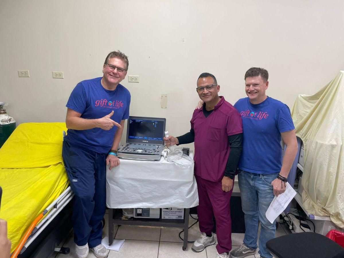 IHSS recibe equipo para cirugía cardiovascular valorado en más de L9 millones