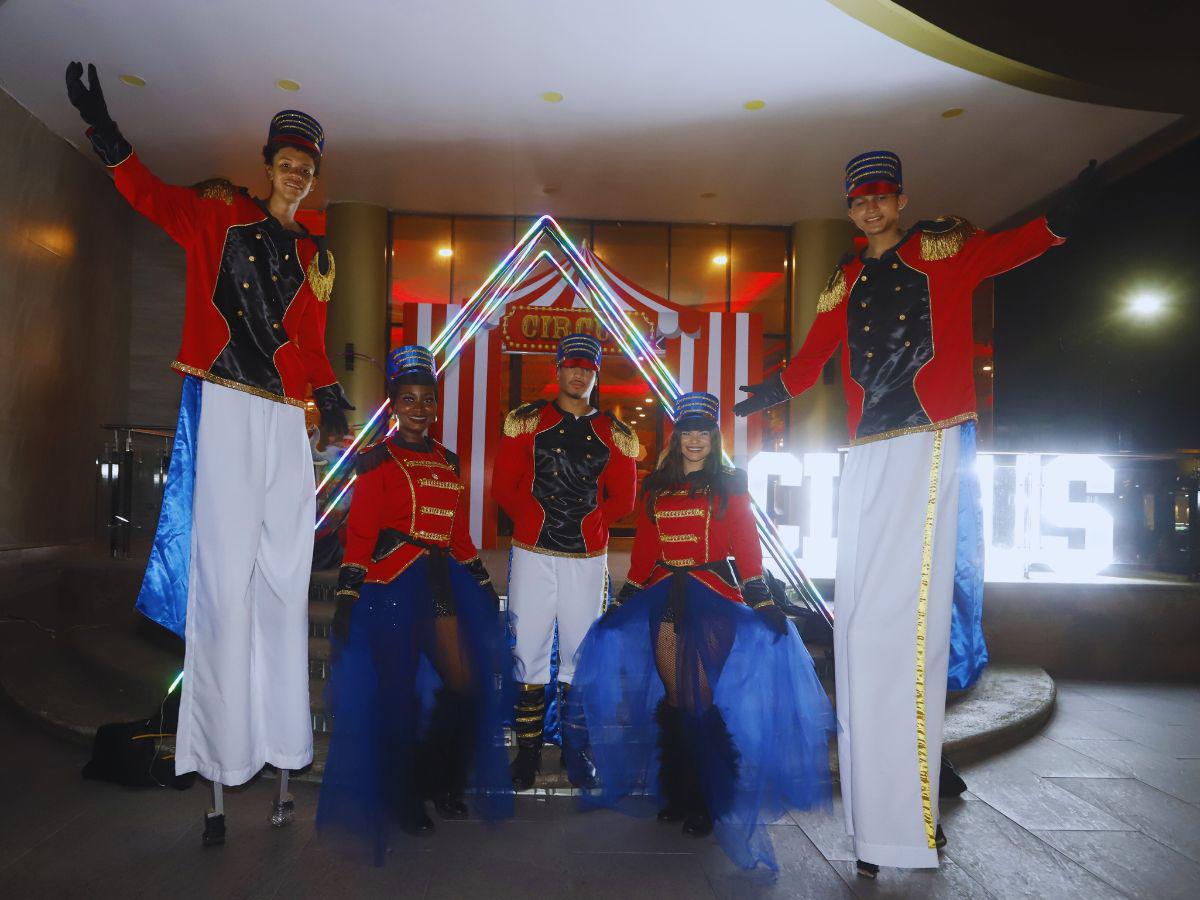 Cofisa celebra su tradicional cena navideña con una elegante temática Circus