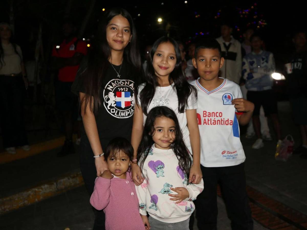 Espectacular banderazo de la afición del Olimpia y piden la Copa 40 ante Marathón