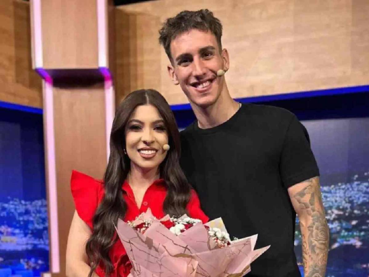 Laura Meza sorprende y es captada con jugador de Motagua por curioso motivo