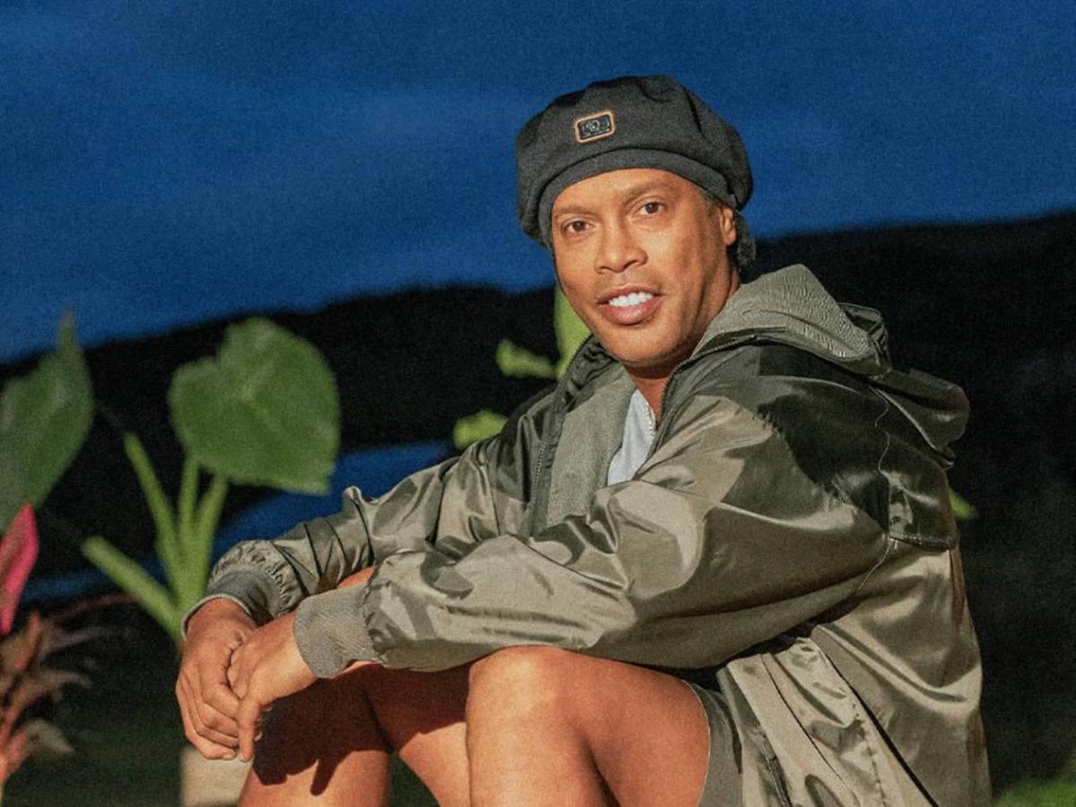 ¡Insólito! Ronaldinho sale del retiro y vuelve al fútbol: Inscrito por impensado club