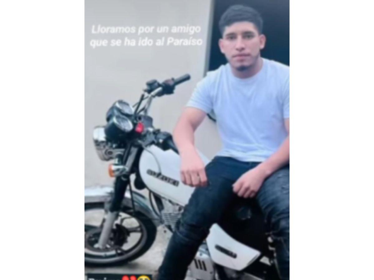 Acababa de llegar de EEUU: Omar muere en fatal accidente de motocicleta