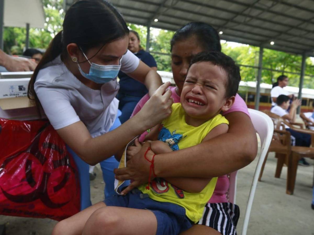 San Pedro Sula vacunará contra el dengue a más de 5,000 menores de 6 a 16 años