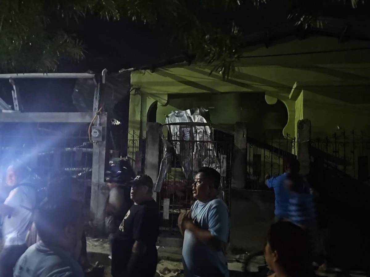 Tragedia en Chamelecón: Las  imágenes de la explosión de pólvora que dejó un muerto y dos heridos
