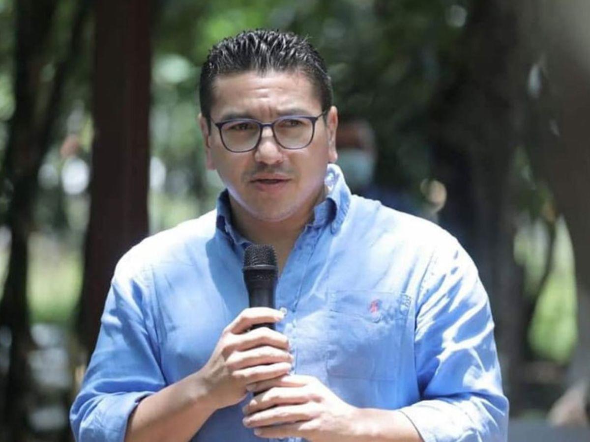 Novio de Carolina Lanza, entre los más votados del Partido Nacional en Yoro