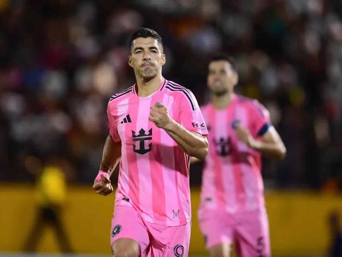 Messi desata locura en Jamaica y el suertudo que se llevó su camiseta