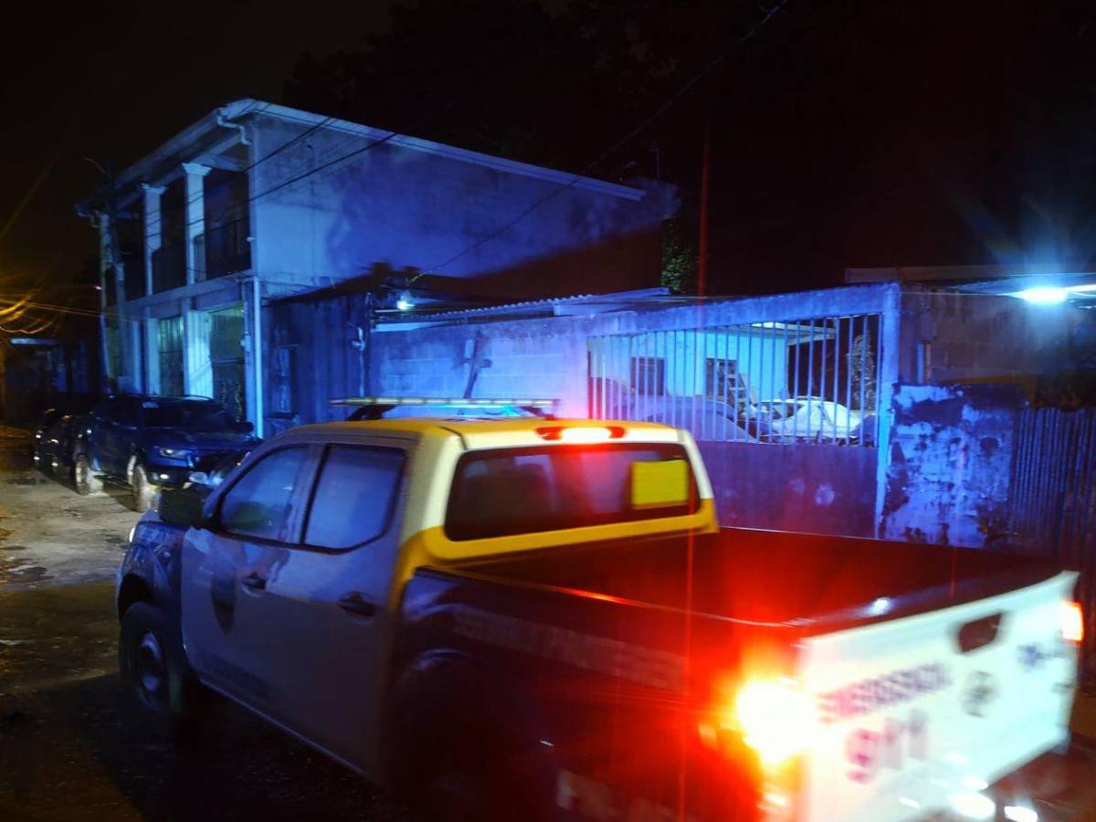 Identifican a pareja asesinada en La Ceiba; pandilla 18 dejó rótulo en la escena
