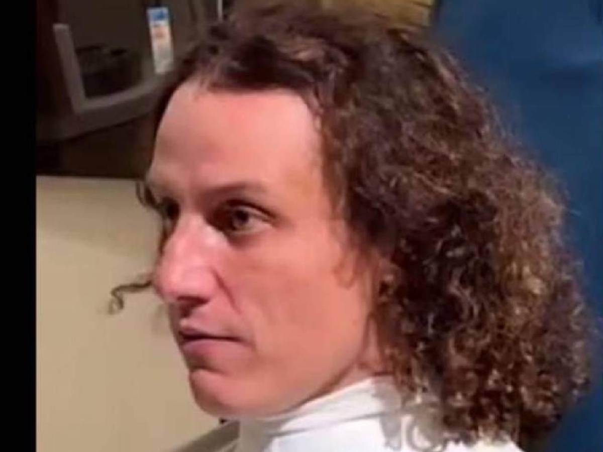 David Luiz luce irreconocible: el sorpresivo cambio de look tras cortarse el pelo