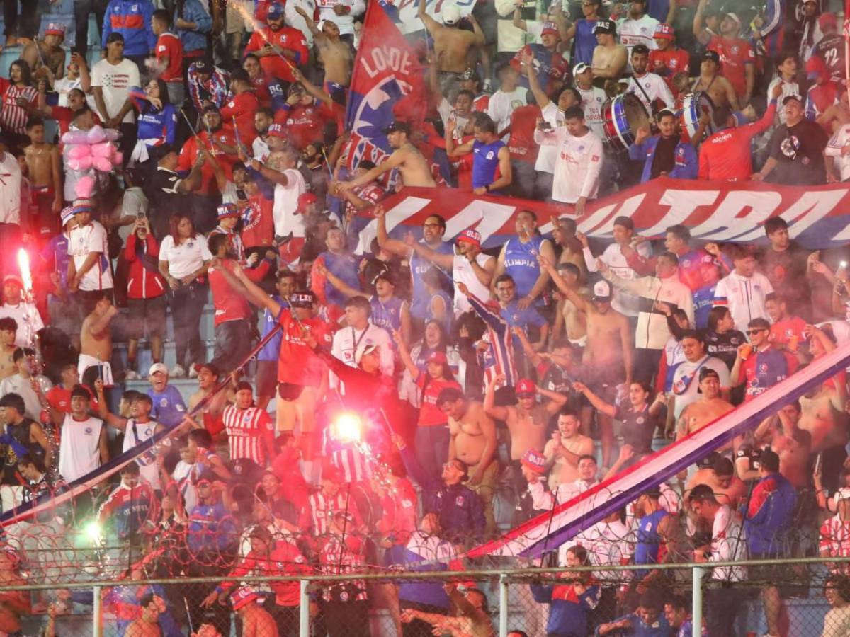 Olimpia - UPN: Beso de chica, el otro cambio al Nacional y Alberth Elis emociona