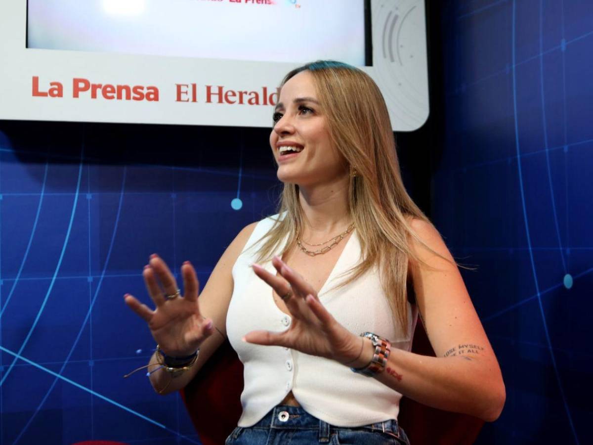 Lani Pastor vuelve a la escena política junto a “Pitu”, su pareja