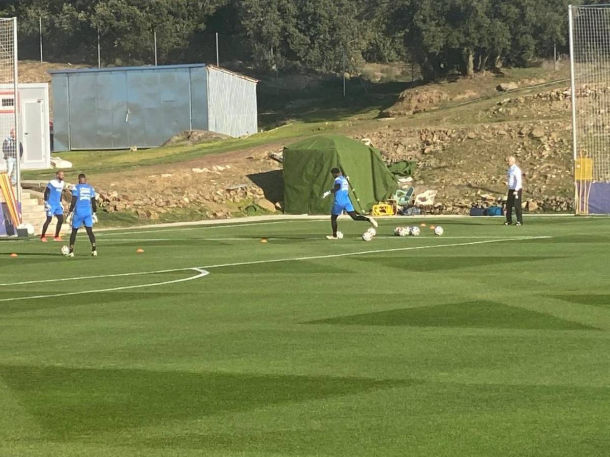 Honduras inicia nueva era: tres “fichajes” sorprenden en primer entrenamiento de Molina