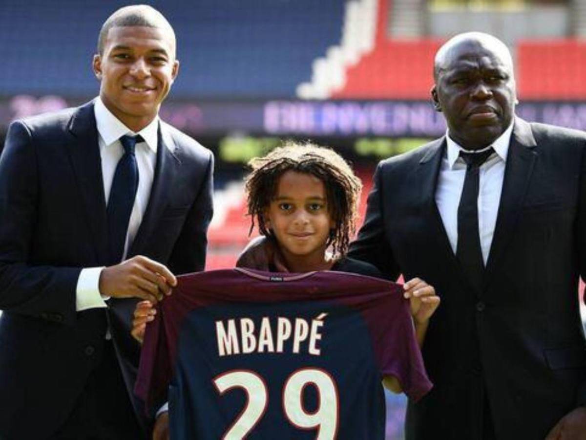 Padre de Mbappé revela detalles íntimos: “Se fue de casa a los 13 años”