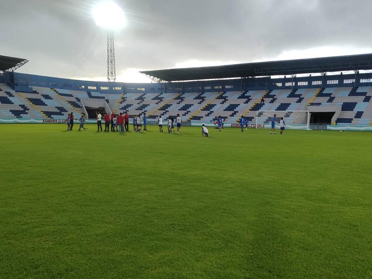 Con un detalle único en Honduras: Así quedó el estadio de La Ceiba