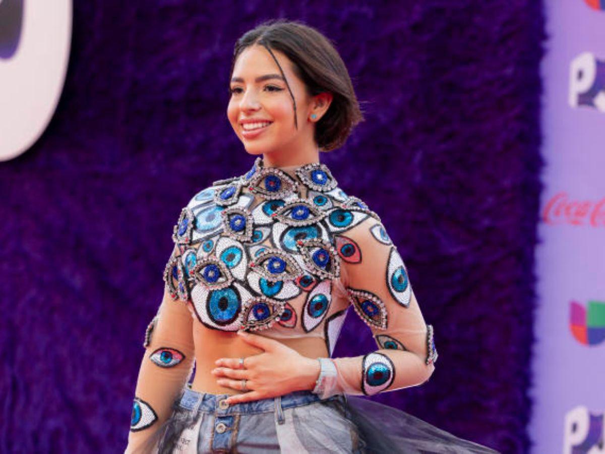 Ángela Aguilar es tachada de “soberbia y grosera” al despedir a Paquita la del Barrio