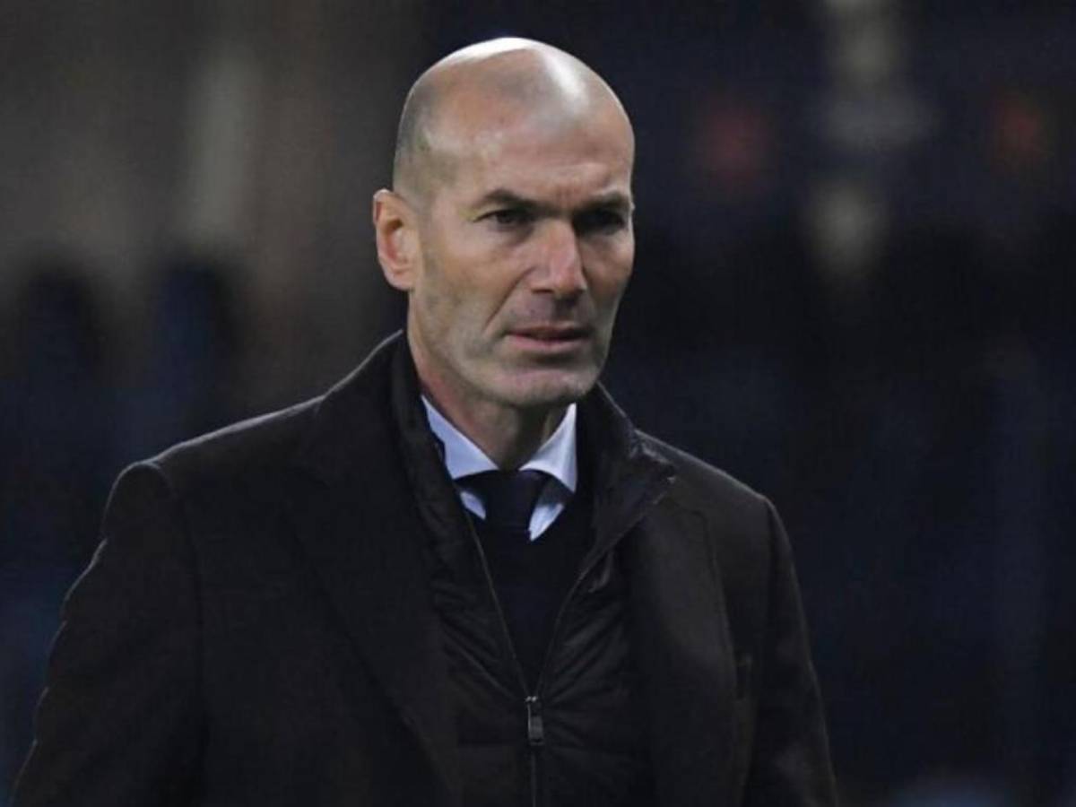 Zidane vuelve y da el sí: pide la salida de tres futbolistas
