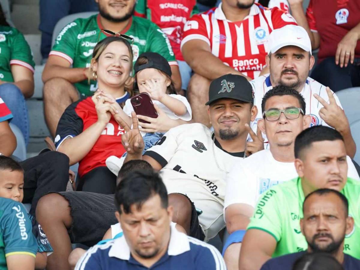 Marathón - Olimpia: bellezas, look a lo Raphinha y la rubia que robó suspiros