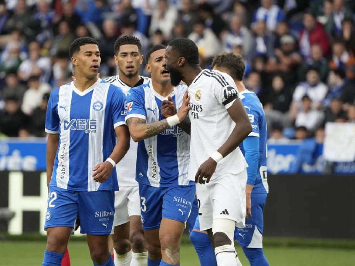 La terrible entrada de Mbappé a rival, gritos a Asencio y queja de Vinicius
