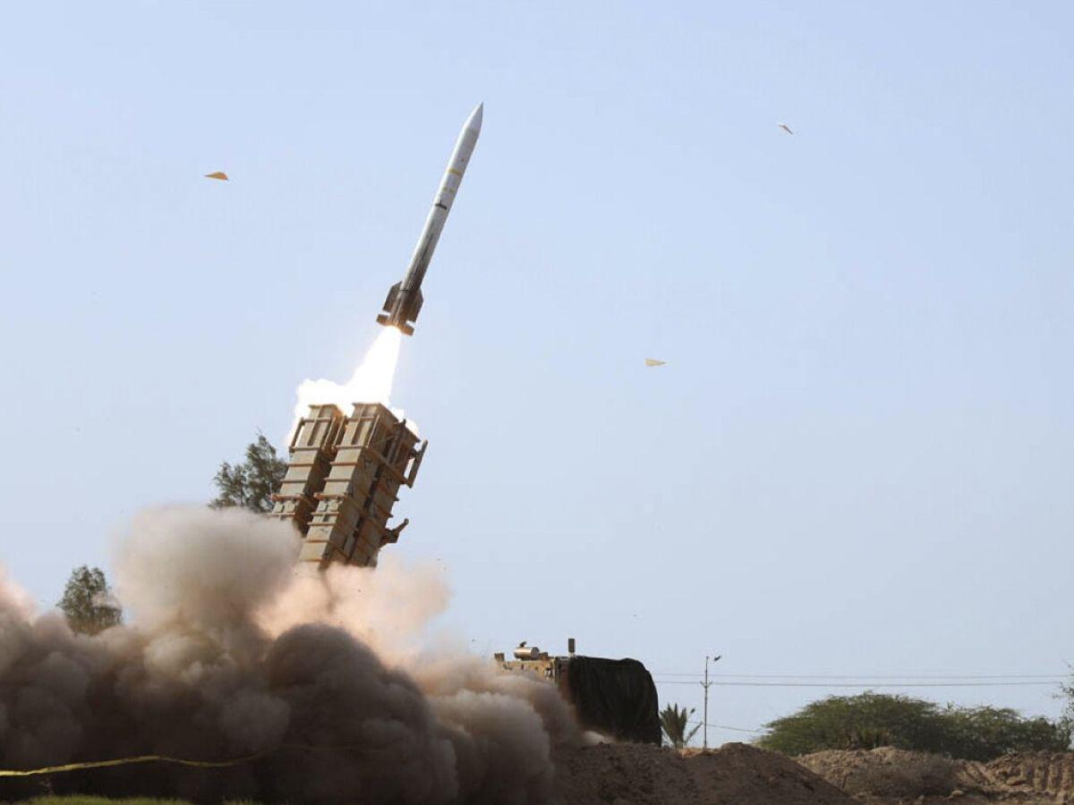 USA amenaza con una dura represalia si Irán envía misiles a Rusia