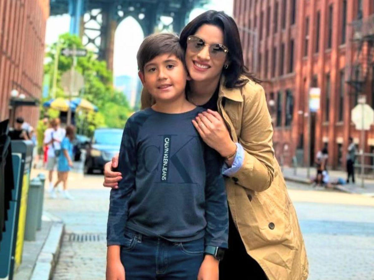Carolina Lanza presume sus vacaciones junto a su hijo en Nueva York