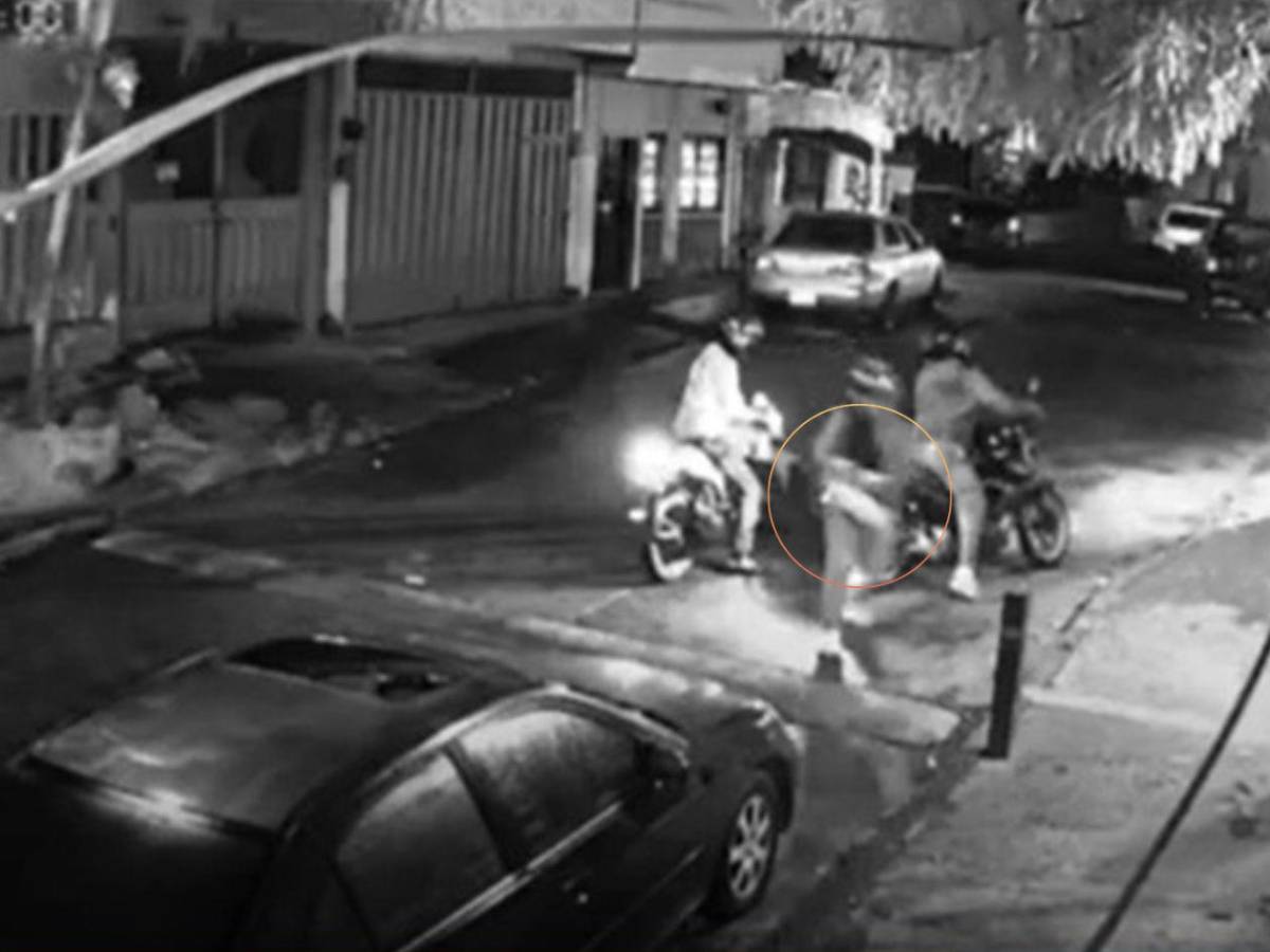 Segundo a segundo: Así le quitaron la motocicleta a un joven en Comayagüela