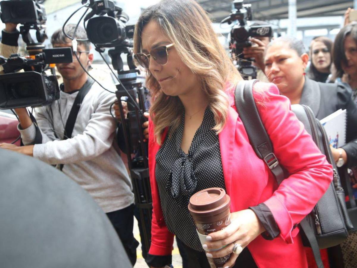 “Equipo élite” del TSC llega al CNE para investigar atrasos electorales