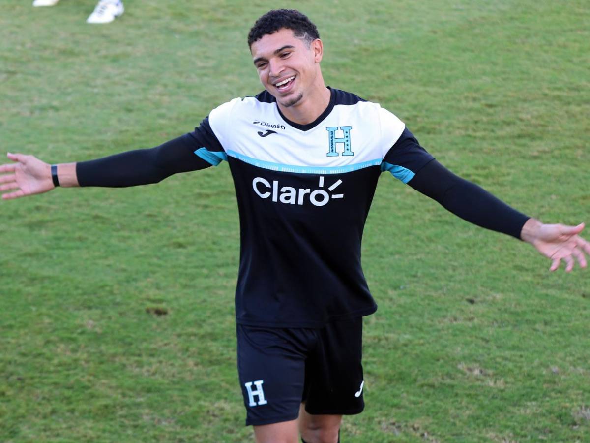 Selección de Honduras tuvo primer entreno, caras nuevas y alarma con jugador