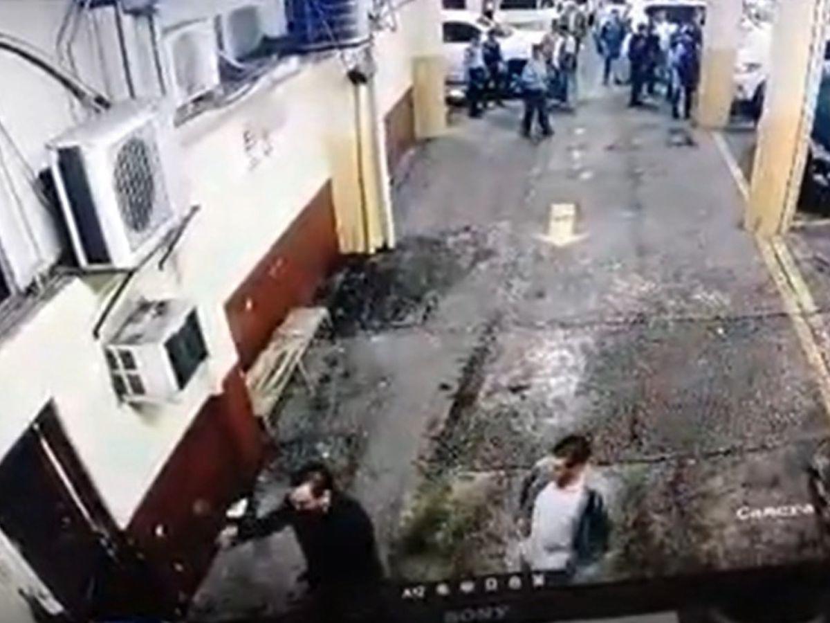 Captura del día en que Mario Pérez apuntó con una arma de fuego a uno de los guardias de seguridad del Congreso Nacional.