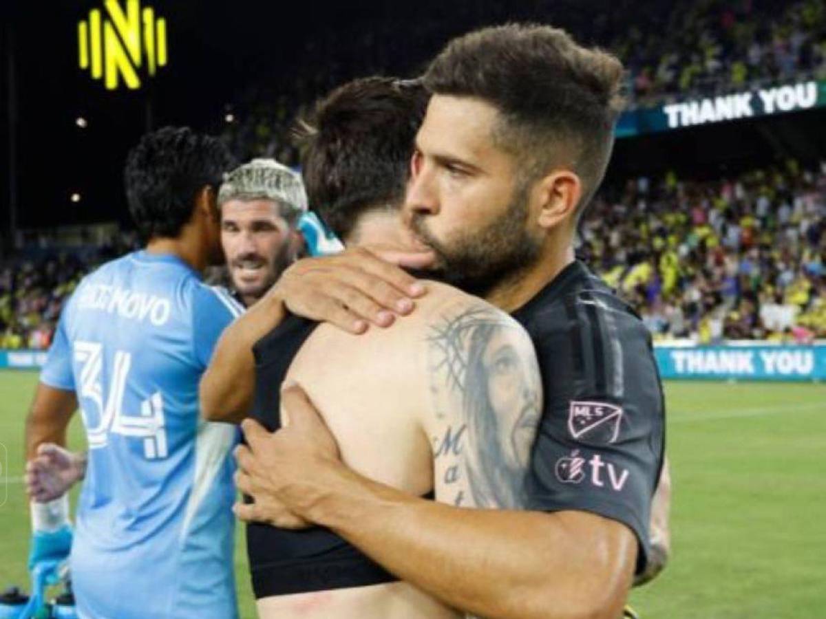 Messi marca hat-trick, el premio que aseguró y el error de Andy Najar