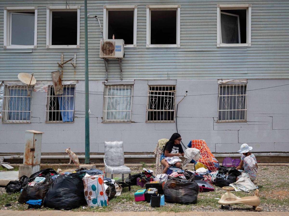 Rescatistas internacionales se marchan, pero la emergencia continúa en Venezuela