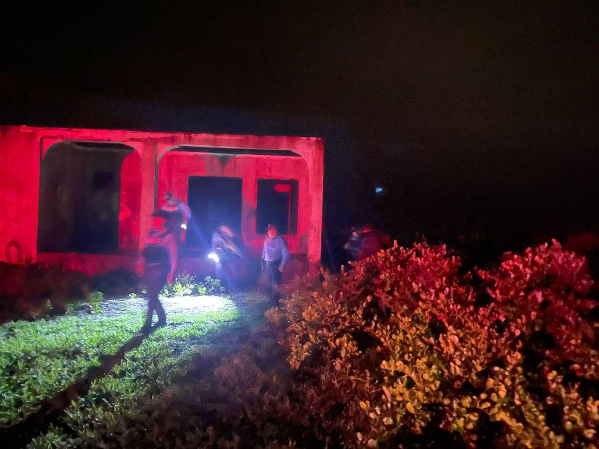 Policía salva a jovencita que era torturada en La Ceiba