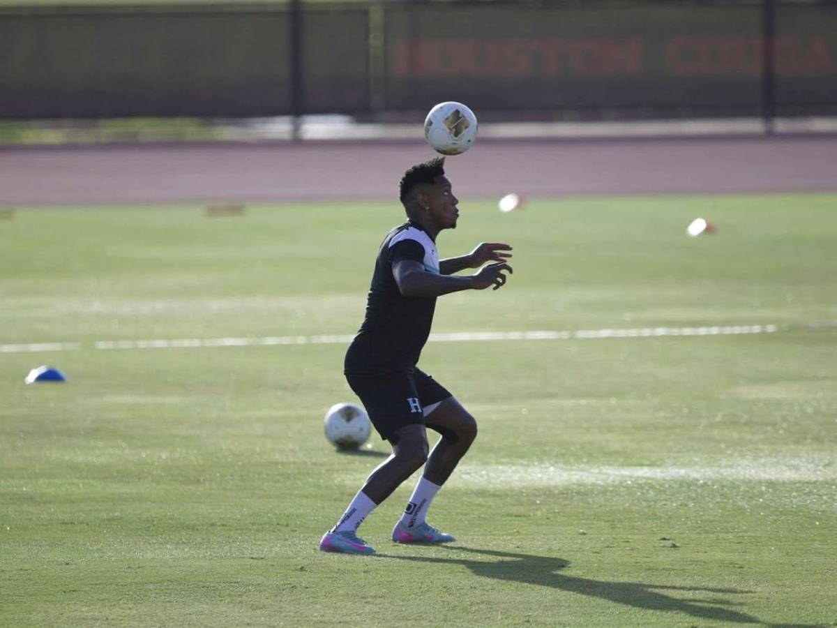 Selección de Honduras recibe visita sorpresa, mujer presente y ¿qué pasó con Choco Lozano?
