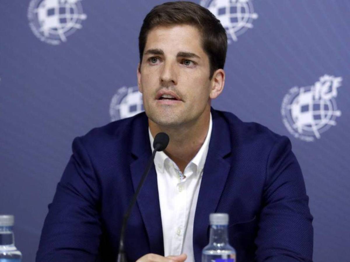 Entrenador fue despedido por utilizar IA en sus alineaciones: estuvo en el Barcelona