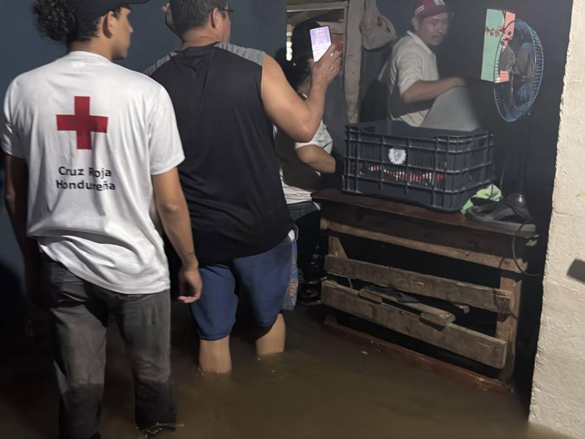 Torrenciales lluvias dejan viviendas afectadas, inundaciones e incomunicación en Quimistán