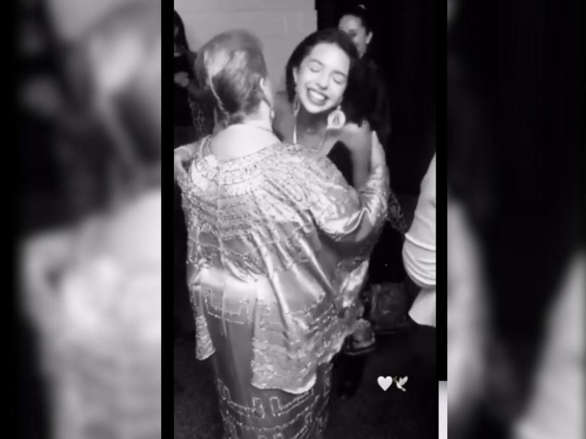 Ángela Aguilar es tachada de “soberbia y grosera” al despedir a Paquita la del Barrio