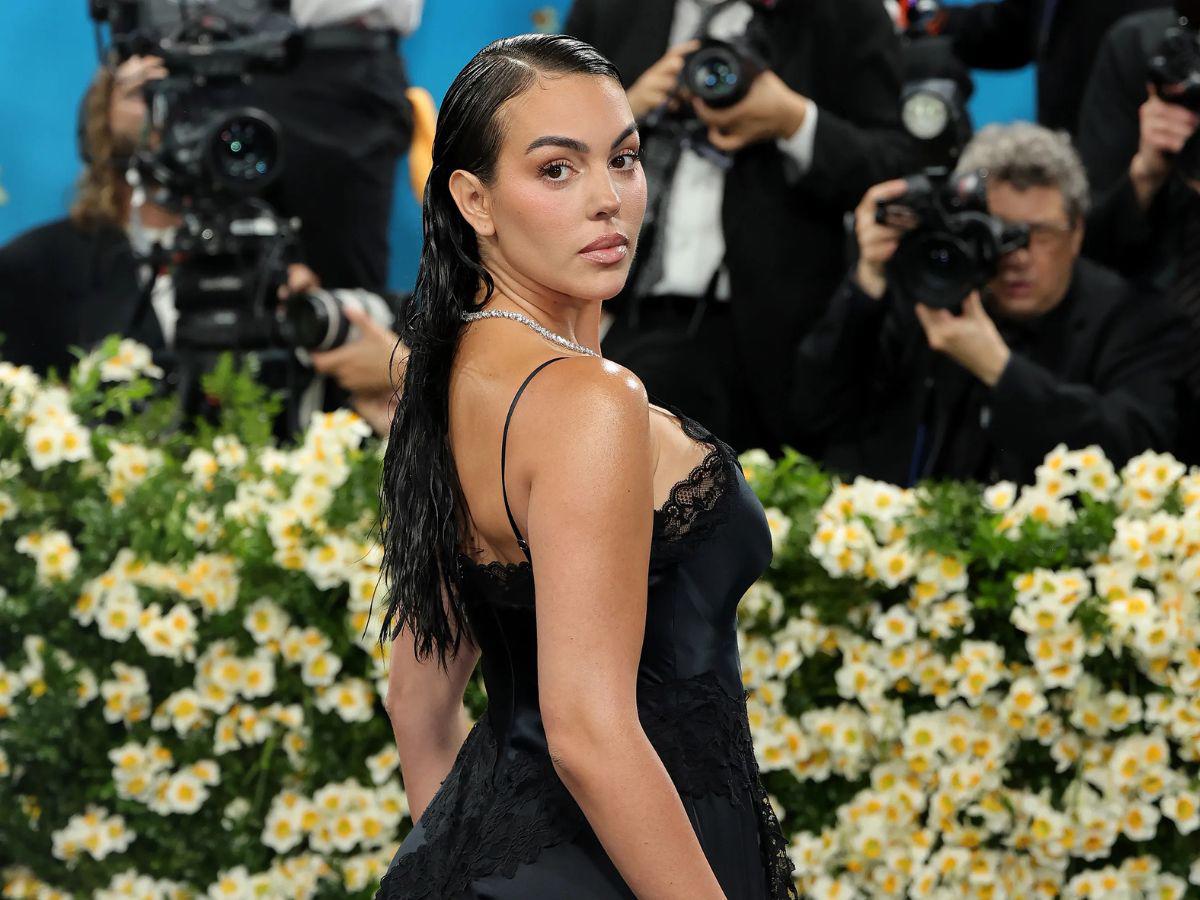 Comparan a Georgina Rodríguez con la princesa Diana en la Met Gala 2025