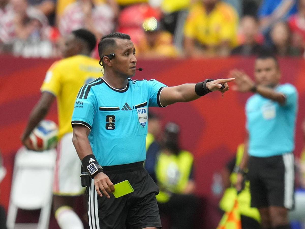 Iván Barton se casó antes de hacer historia en el Mundial 2026: ¿quién es su guapa esposa?