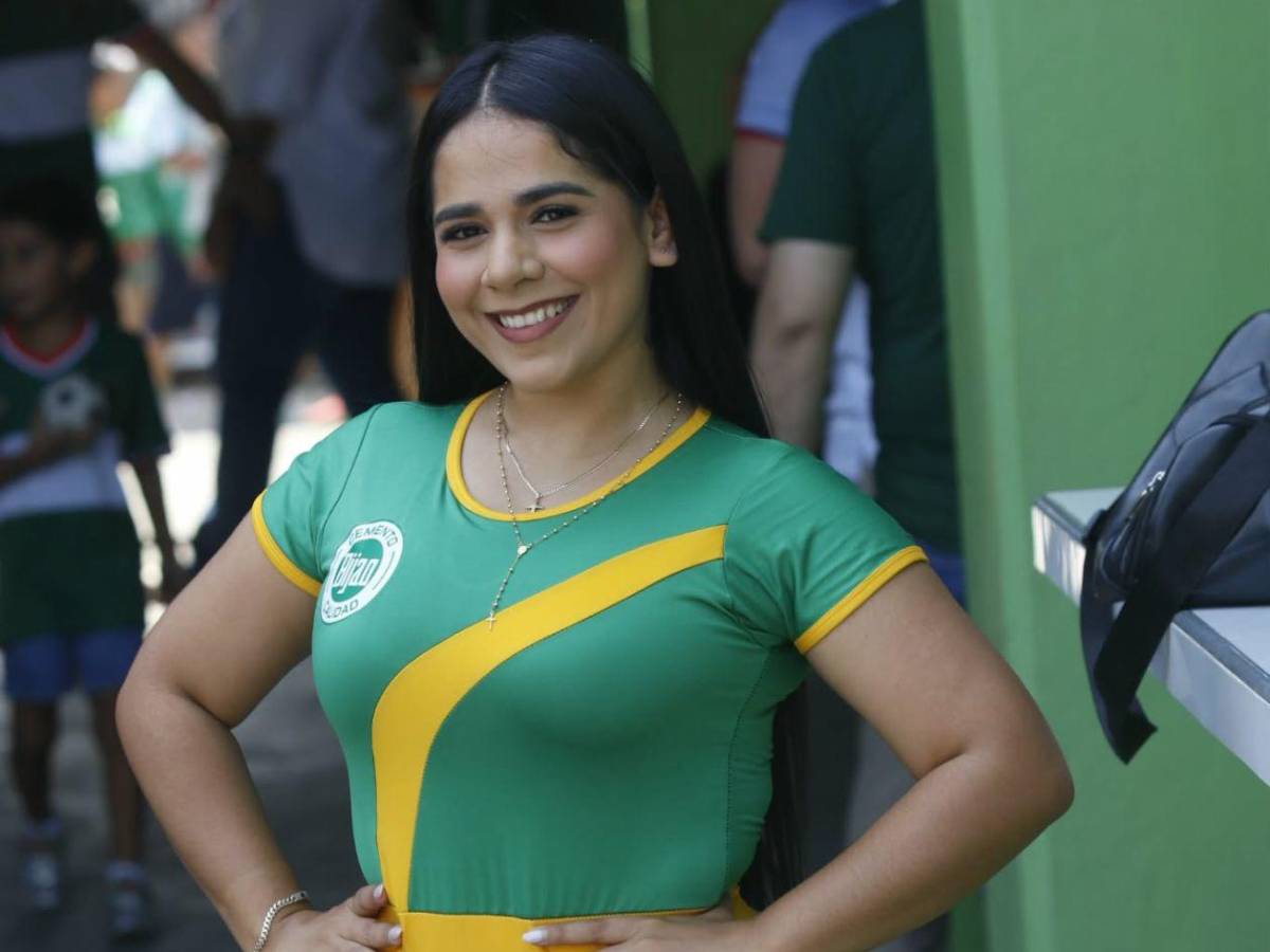 Las bellas chicas que adornaron el derbi Marathón-Real España en el Yankel