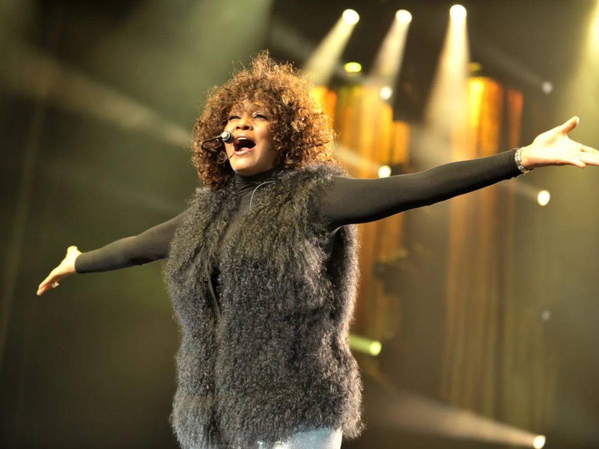 Whitney Houston regresa a los escenarios gracias a la IA