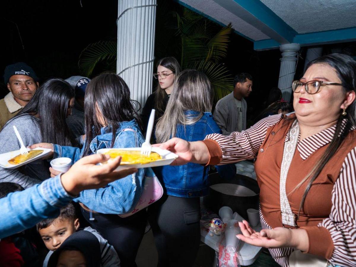 Luces, música y tradición: así brillan villas navideñas de pintoresco municipio de Occidente